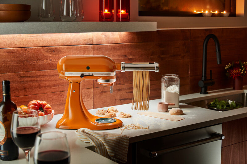 KitchenAid 4,8 L 5KSM175 Artisan Küchenmaschine Pastalover mit Nudelwalzen 3er- Set