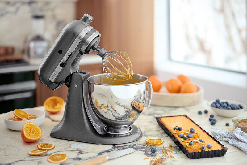 KitchenAid 4,8 L 5KSM175 Artisan Küchenmaschine Meatlover mit Ganzmetall- Fleischwolf